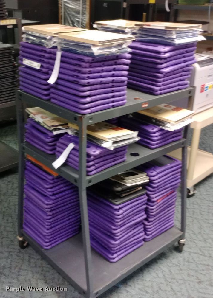 image for item EN8604 Approximately 157 6th Gen A1893 iPads