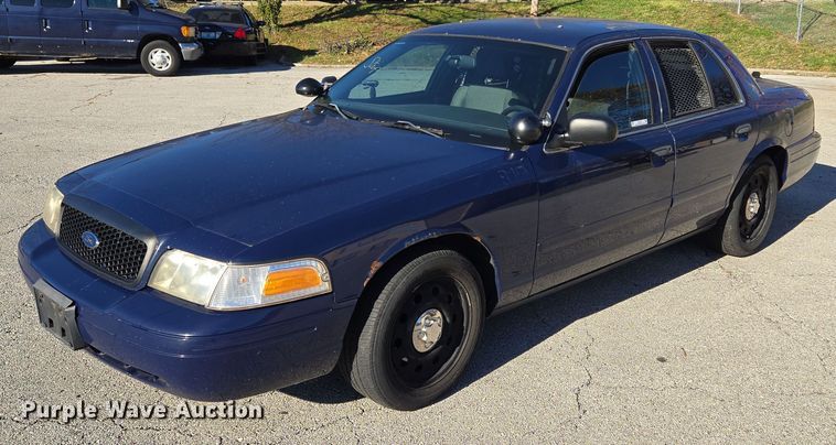 image for item EQ3605 2008 Ford Crown Victoria Police Interceptor  