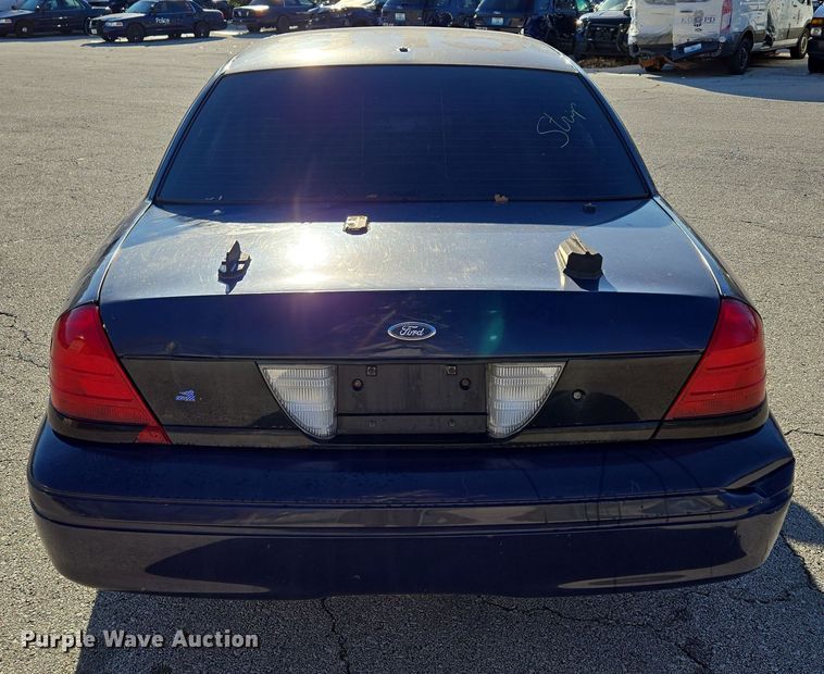 image for item EQ3605 2008 Ford Crown Victoria Police Interceptor  