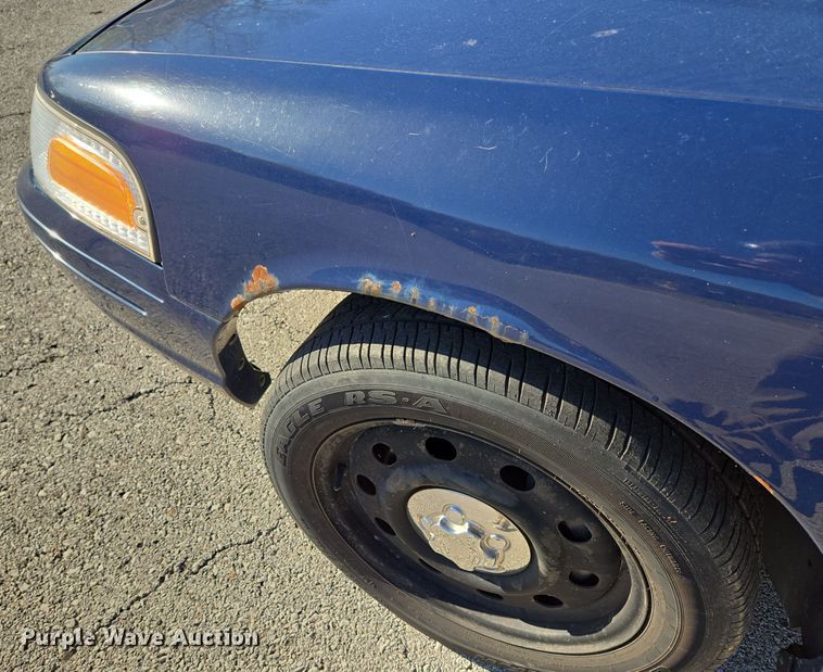 image for item EQ3605 2008 Ford Crown Victoria Police Interceptor  