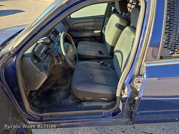 image for item EQ3605 2008 Ford Crown Victoria Police Interceptor  