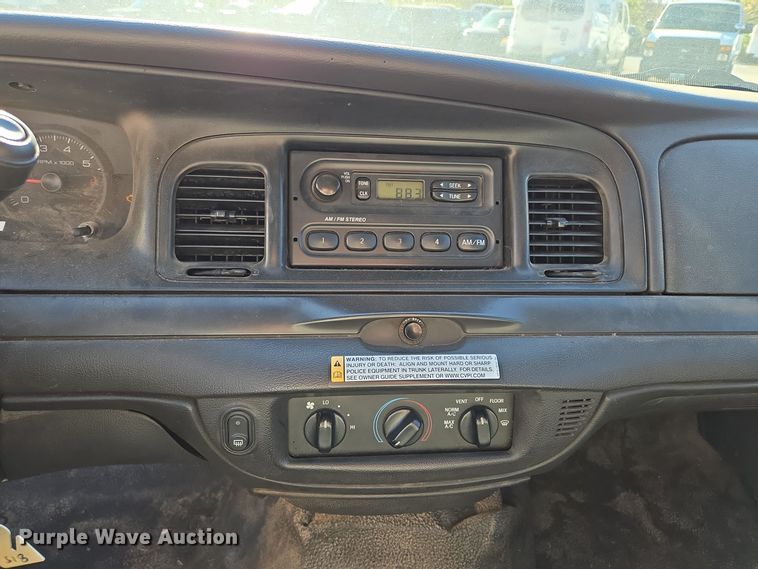 image for item EQ3605 2008 Ford Crown Victoria Police Interceptor  