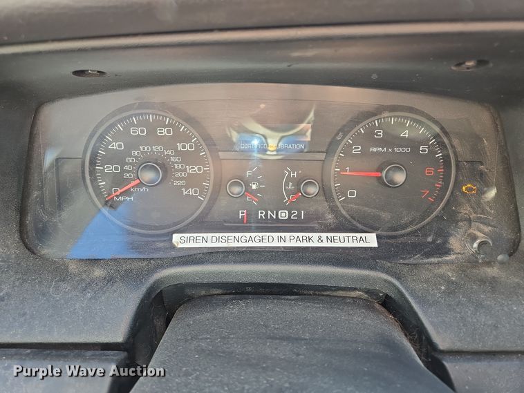 image for item EQ3605 2008 Ford Crown Victoria Police Interceptor  