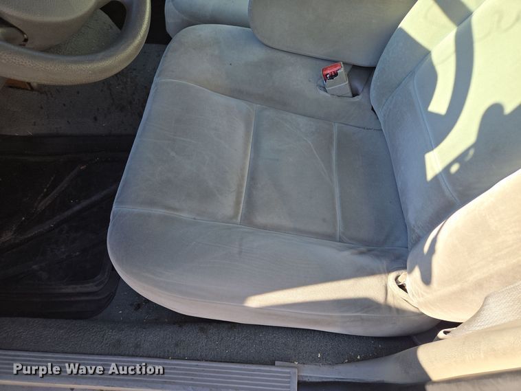 image for item EQ3607 2005 Ford Crown Victoria Police Interceptor 