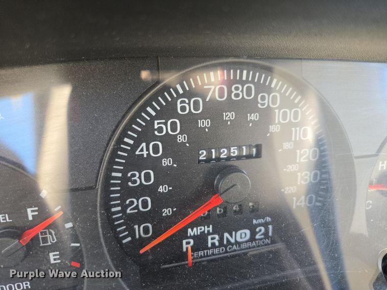 image for item EQ3607 2005 Ford Crown Victoria Police Interceptor 