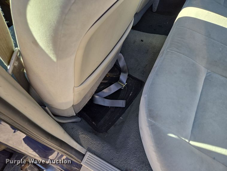 image for item EQ3607 2005 Ford Crown Victoria Police Interceptor 