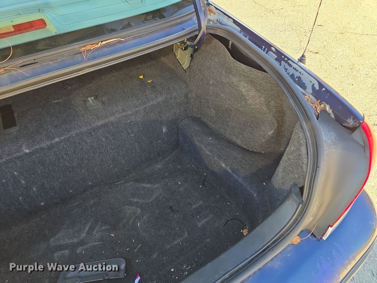 image for item EQ3607 2005 Ford Crown Victoria Police Interceptor 