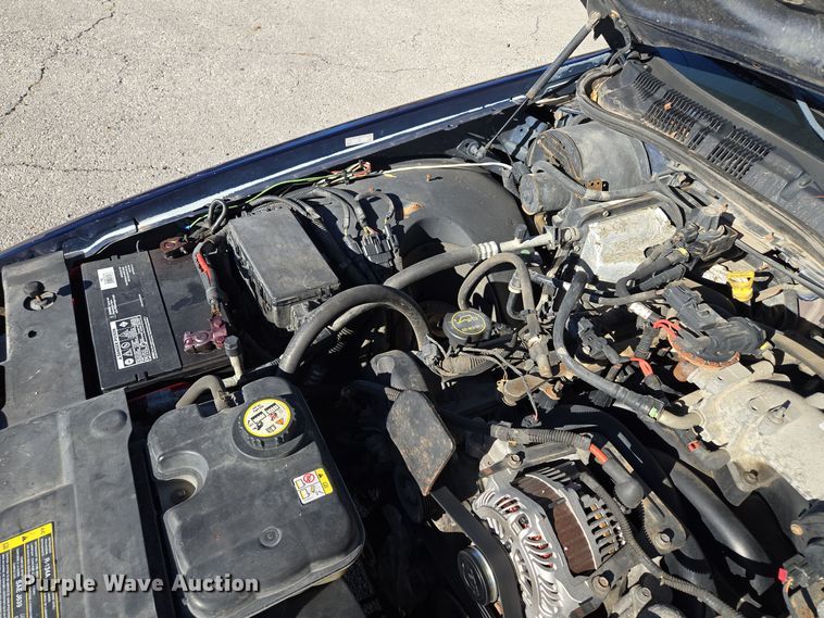 image for item EQ3607 2005 Ford Crown Victoria Police Interceptor 