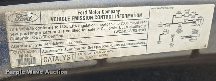 image for item EQ3607 2005 Ford Crown Victoria Police Interceptor 