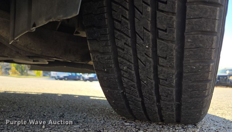 image for item EQ3607 2005 Ford Crown Victoria Police Interceptor 