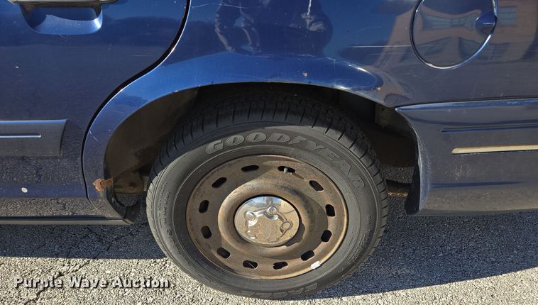 image for item EQ3607 2005 Ford Crown Victoria Police Interceptor 