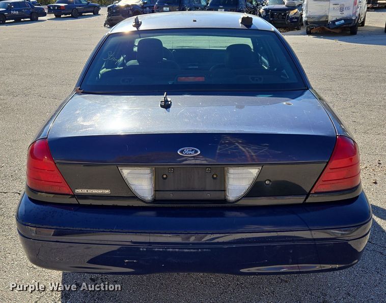 image for item EQ3608 2007 Ford Crown Victoria Police Interceptor 