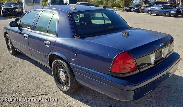 image for item EQ3608 2007 Ford Crown Victoria Police Interceptor 