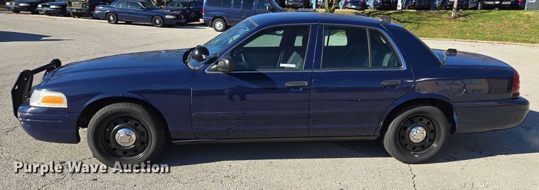 image for item EQ3608 2007 Ford Crown Victoria Police Interceptor 