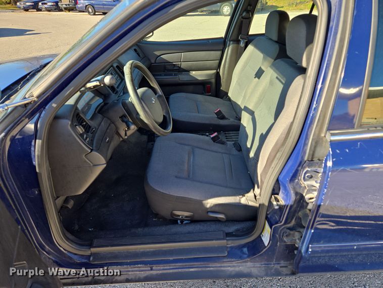 image for item EQ3608 2007 Ford Crown Victoria Police Interceptor 