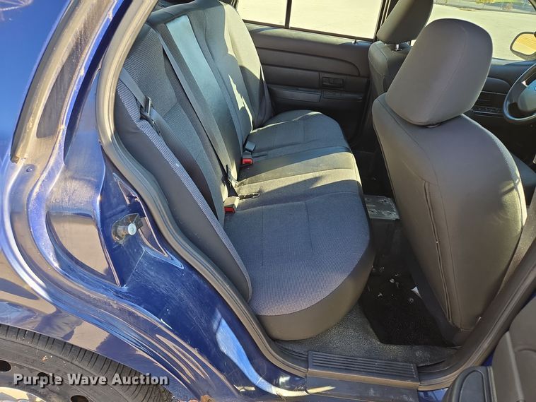 image for item EQ3608 2007 Ford Crown Victoria Police Interceptor 