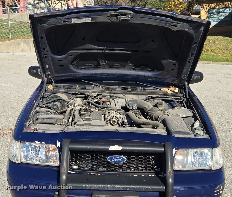 image for item EQ3608 2007 Ford Crown Victoria Police Interceptor 