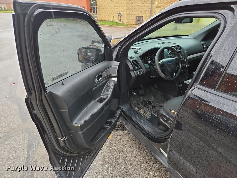 image for item EQ3629 2017 Ford  Explorer Police Interceptor  SUV