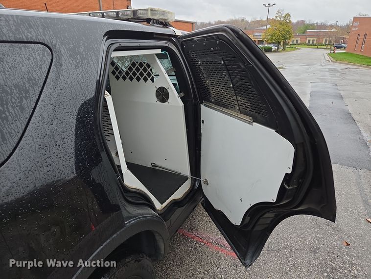 image for item EQ3629 2017 Ford  Explorer Police Interceptor  SUV