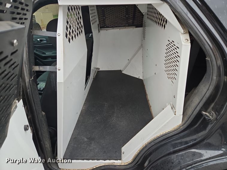 image for item EQ3629 2017 Ford  Explorer Police Interceptor  SUV