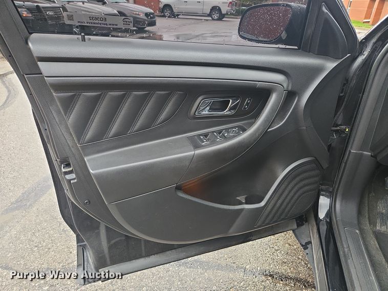 image for item EQ3632 2015 Ford  Taurus Police Interceptor  