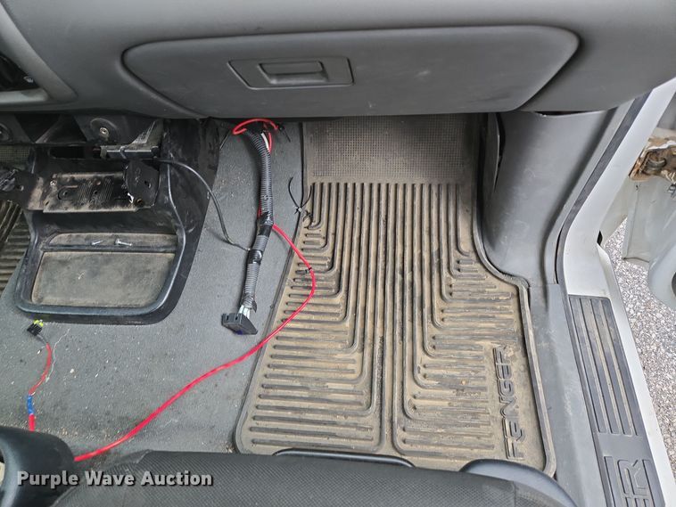 image for item EQ3634 2010 Ford  Ranger  SuperCab pickup truck