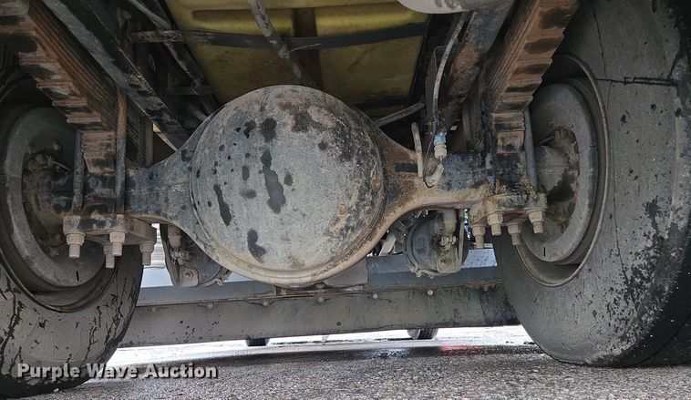 image for item EQ3635 2011 International  4300 street sweeper truck