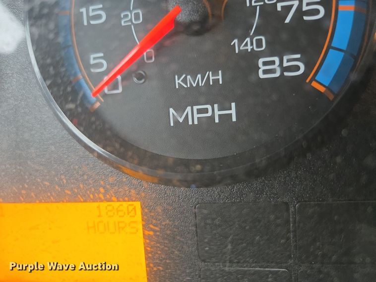 image for item EQ3635 2011 International  4300 street sweeper truck