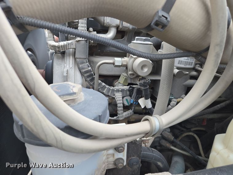 image for item EQ3635 2011 International  4300 street sweeper truck