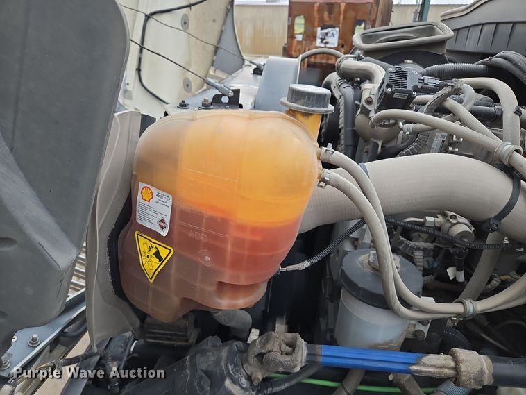 image for item EQ3635 2011 International  4300 street sweeper truck