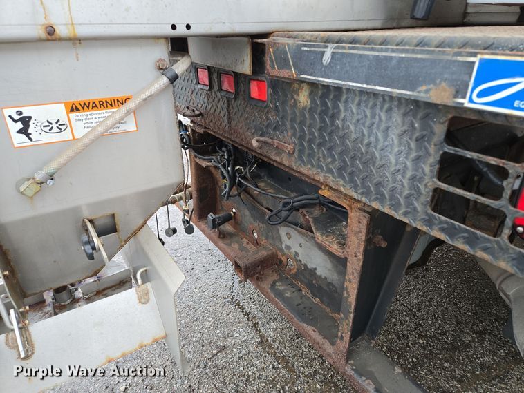 image for item EQ3636 2010 Ford  F550 Super Duty XL flatbed truck