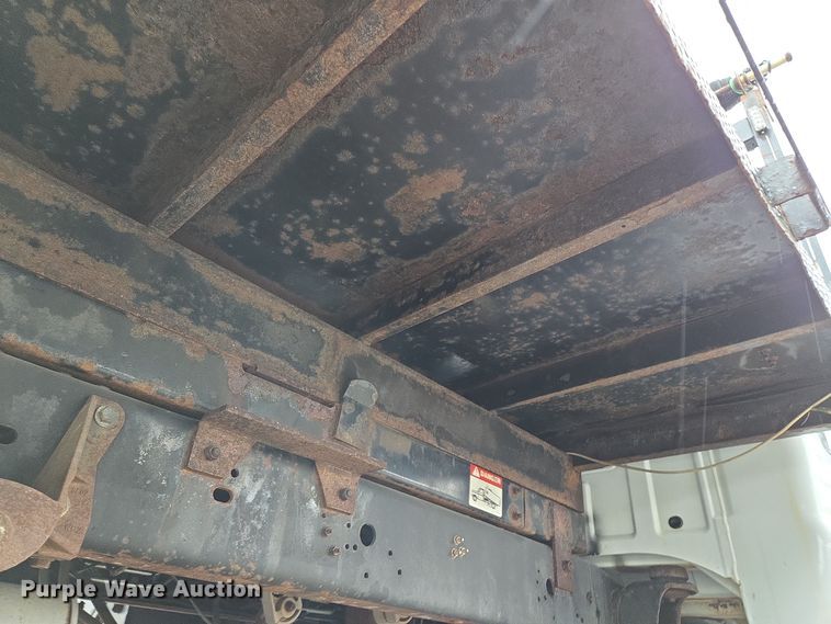 image for item EQ3636 2010 Ford  F550 Super Duty XL flatbed truck