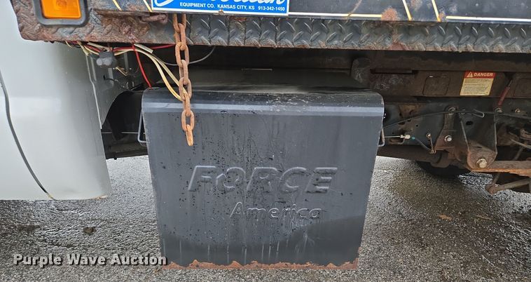 image for item EQ3636 2010 Ford  F550 Super Duty XL flatbed truck