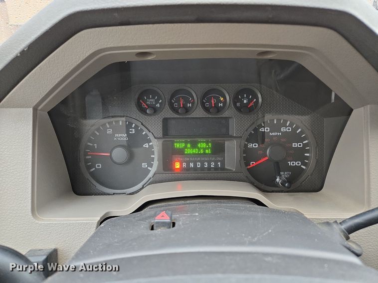 image for item EQ3636 2010 Ford  F550 Super Duty XL flatbed truck