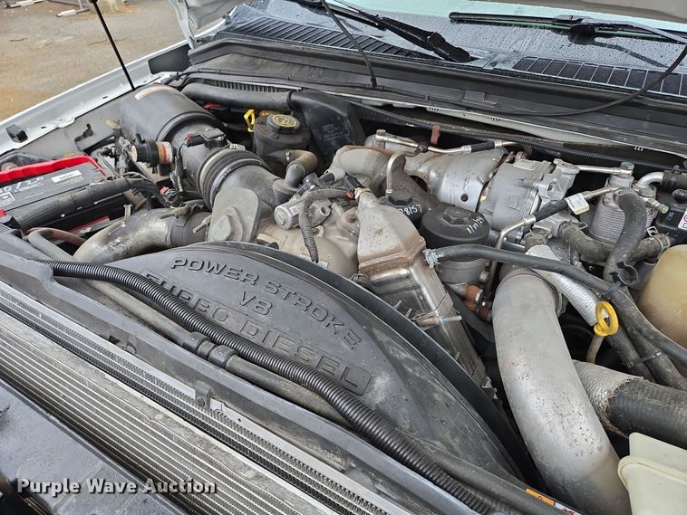 image for item EQ3636 2010 Ford  F550 Super Duty XL flatbed truck