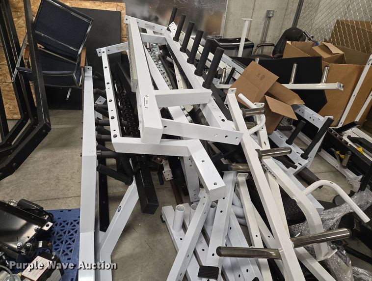 image for item EQ3704 (4) Magnum weight racks 