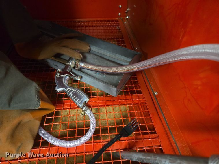 image for item EQ3709 Central Pneumatic  sand blaster