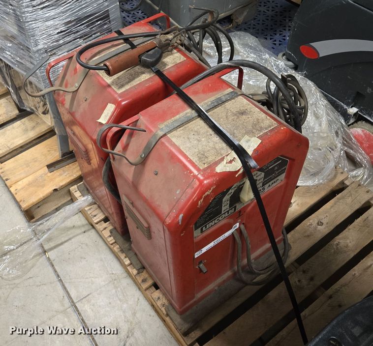 image for item EQ3712 (2) Lincoln AC 225 AMP welders