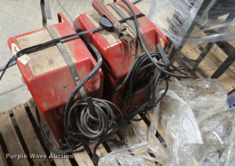 image for item EQ3712 (2) Lincoln AC 225 AMP welders