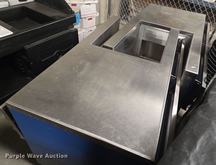 image for item EQ3715 (3) food preparation tables