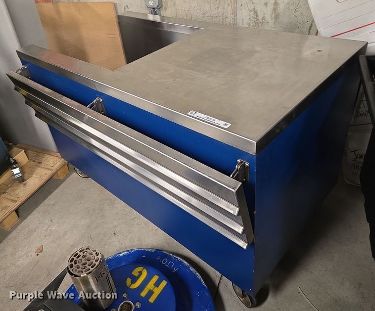 image for item EQ3715 (3) food preparation tables