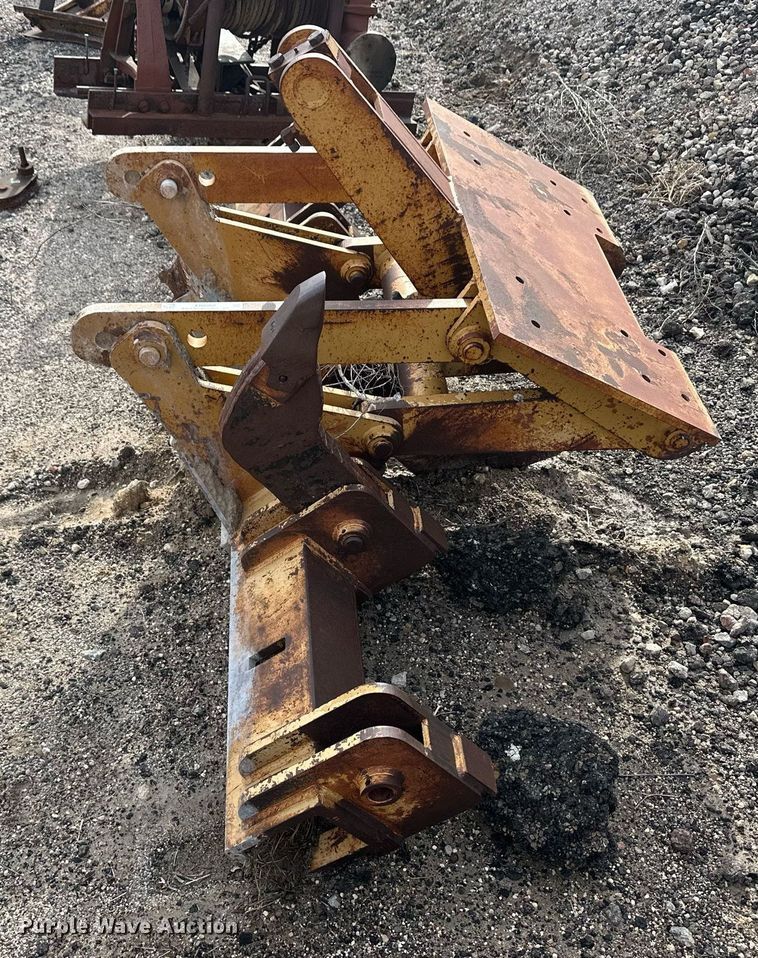 image for item ER8260 Rear ripper