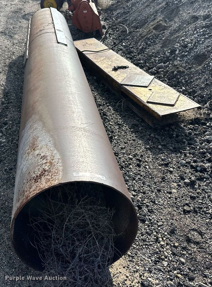 image for item ER8263 (2) pile drivers