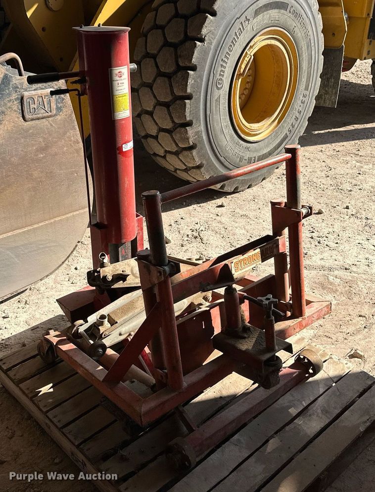 image for item ER8270 (4) jacks