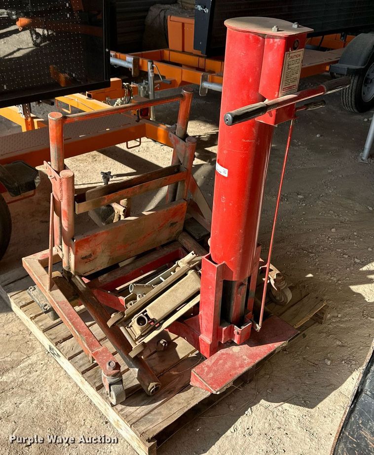 image for item ER8270 (4) jacks