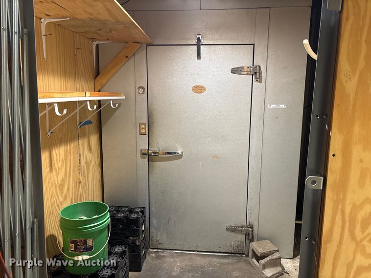 image for item JT9623 Southwest walk-in cooler