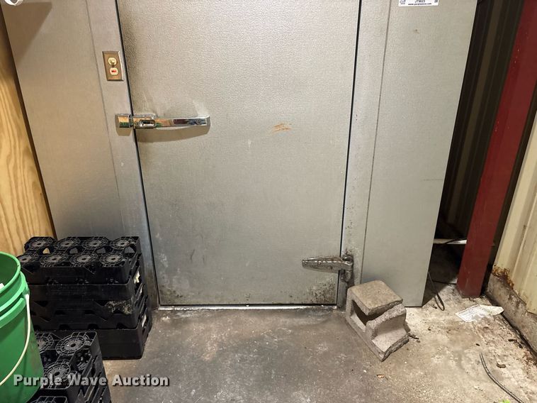 image for item JT9623 Southwest walk-in cooler