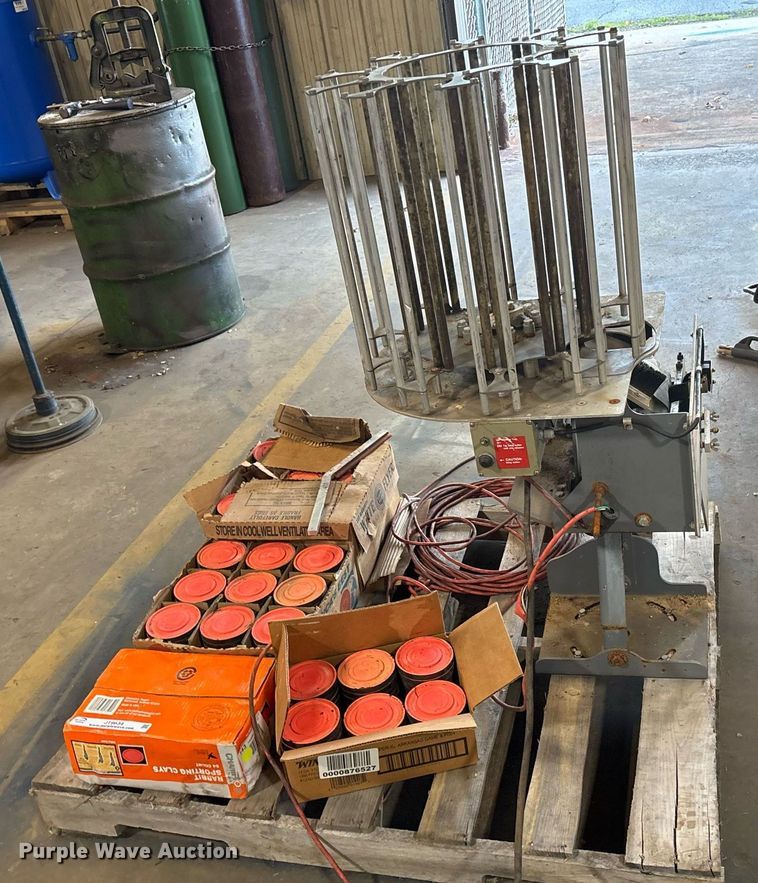 image for item JT9634 Atlas clay pigeon thrower 