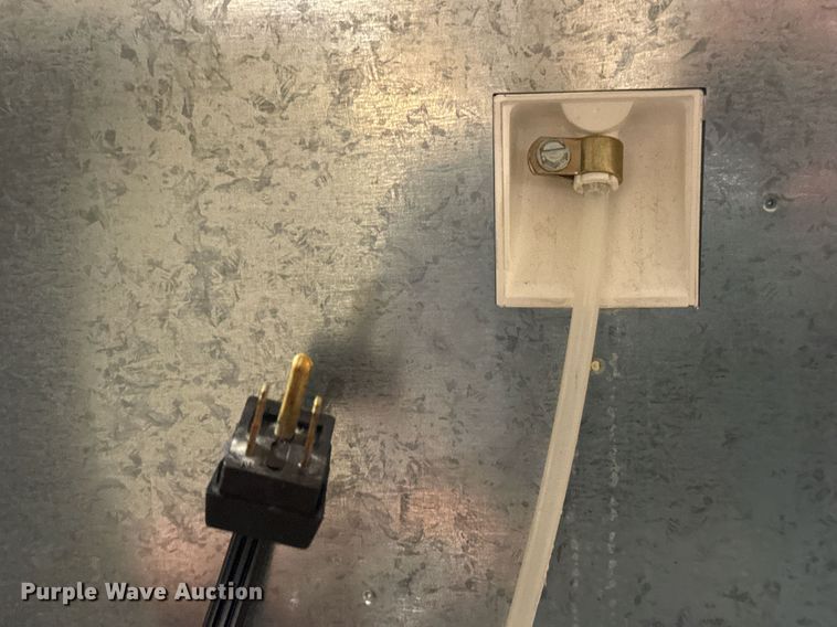 image for item LH9294 2010 Whirlpool W2RXEMMWQ01 refrigerator 