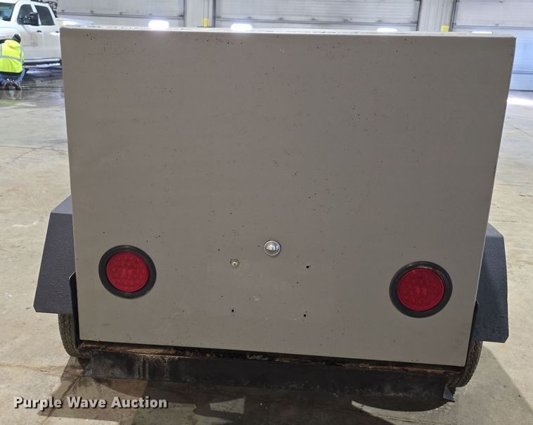 image for item LW9979 Lincoln Electric Ranger 9 welder